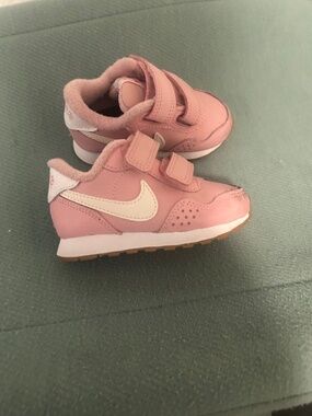 Nike Girl tennis